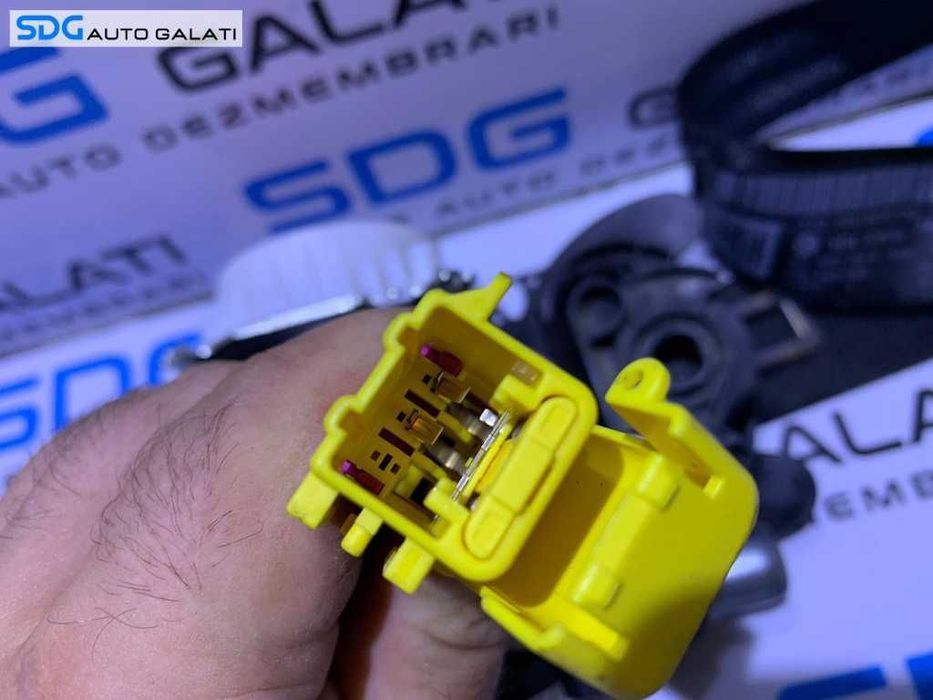 Centura Siguranta Dreapta Fata VW Passat B7 2010 - 2015 Cod 3C1857706R [LC1433]