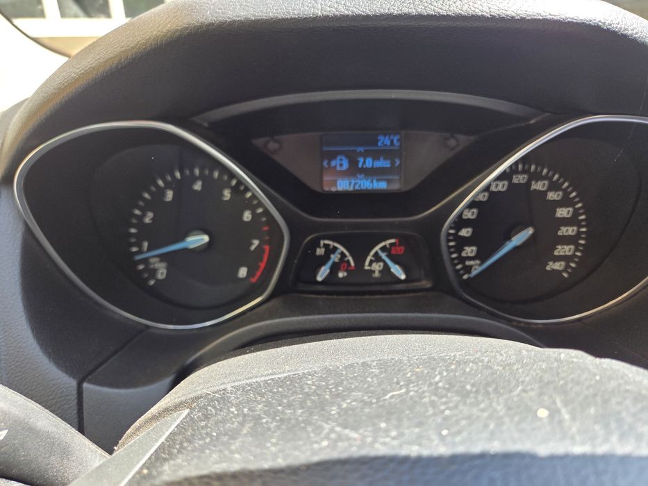 FORD Focus 2014 — imagine 3