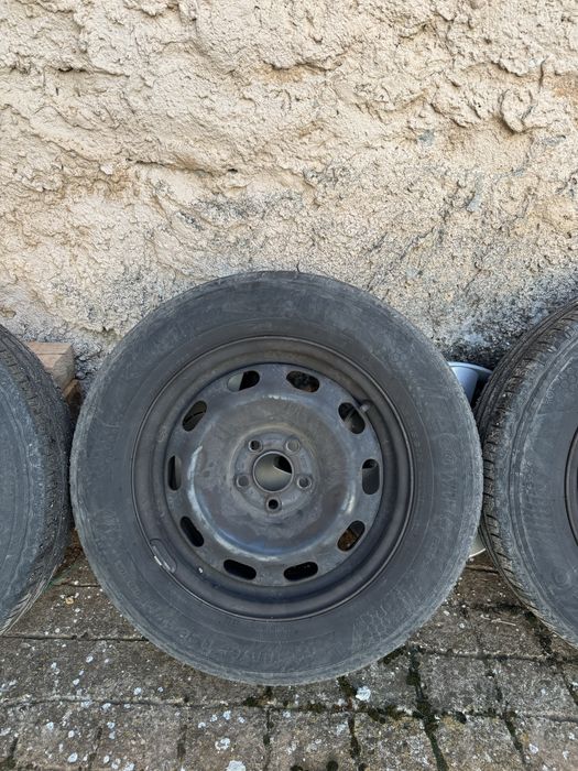 Джанти с гуми и тасове