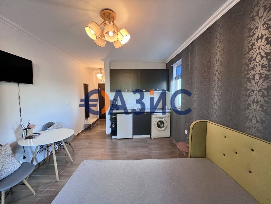 Продава се Едностаен апартамент в к.к. Слънчев бряг - 33 кв.м за 920 €/кв.м - Снимка #8