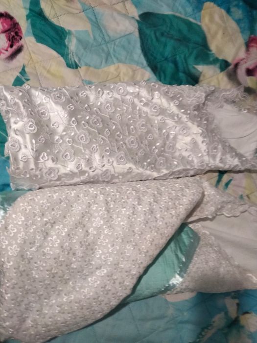 Продам одела на выписку