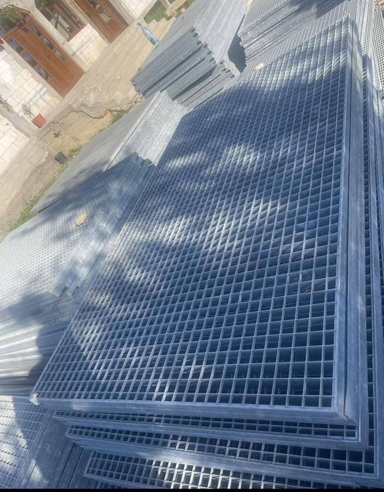 Trepte zincate 90x24