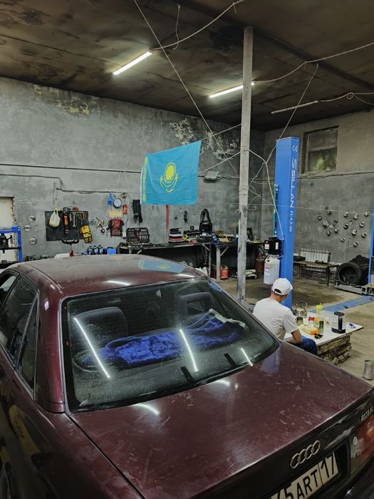 Сдам в аренду гараж ( бокс) 100 кв , навес 100 кв, дом из 3-х комнат ,