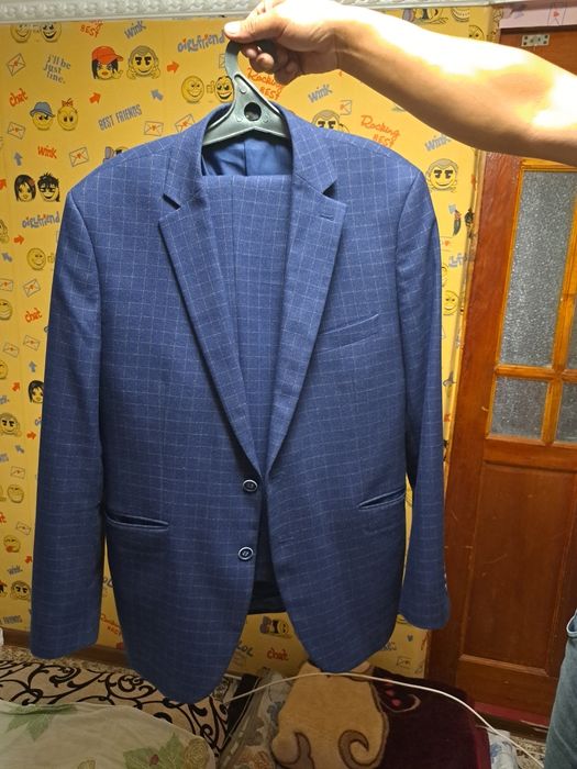 Продам костюм мужской