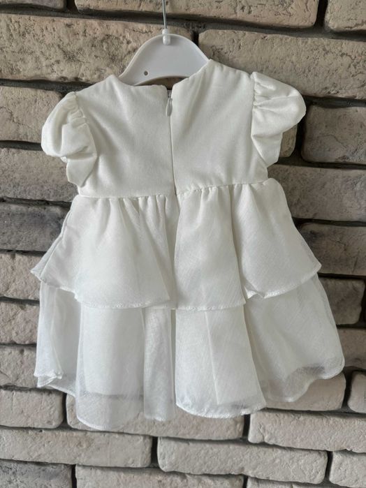 НОВА рокля за бебе момиче Mayoral (2-4 мес)