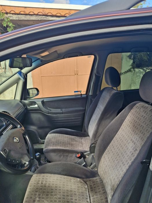 Opel Zafira 2.0 101 к.с.