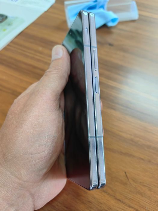 Samsung Galaxy Z Fold5