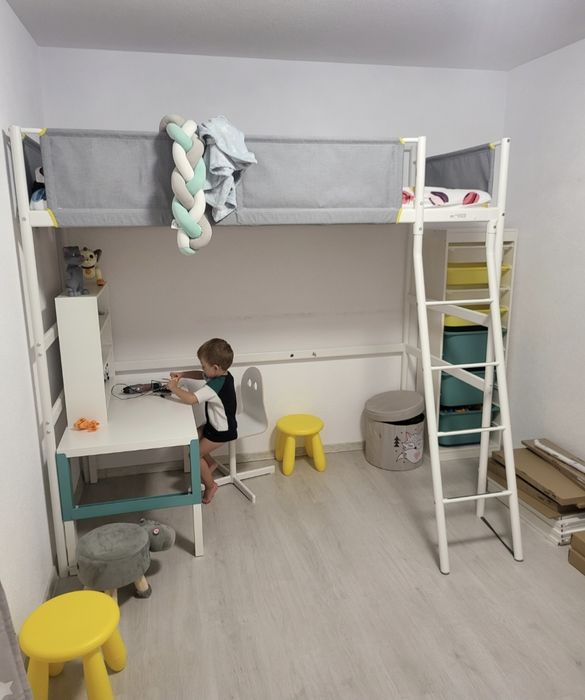 Pat copii IKEA VITVAL supraetajat 90x200 cm