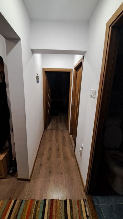 Inchiriez apartament 3 camere in Tudor