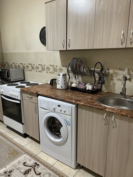 Сдам 2х ком люкс, район рынка!