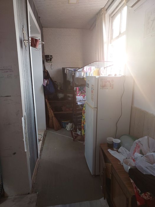 Меняю на двухкомнатную с доплатой.