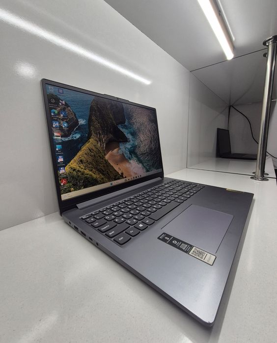 Notebook Lenovo Intel Core i3-1315U