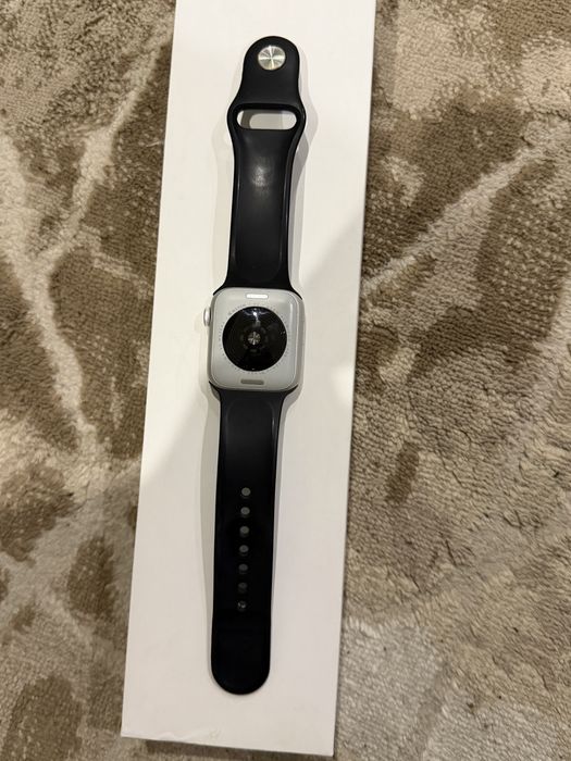 Продам эпл вотч