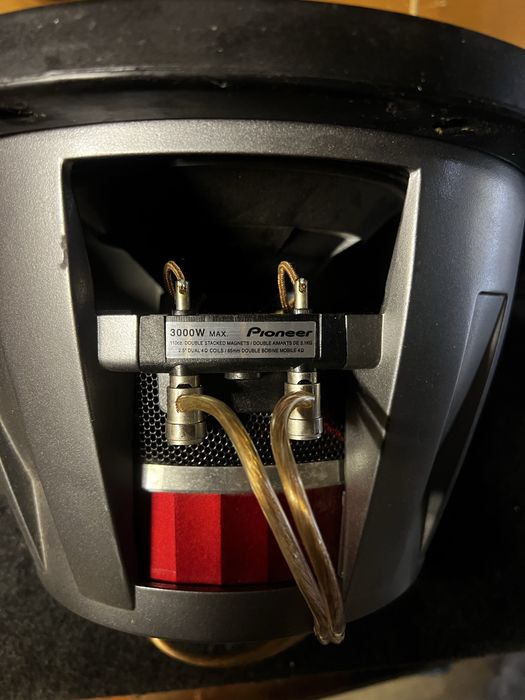 Усилвател и бас туба пайнер