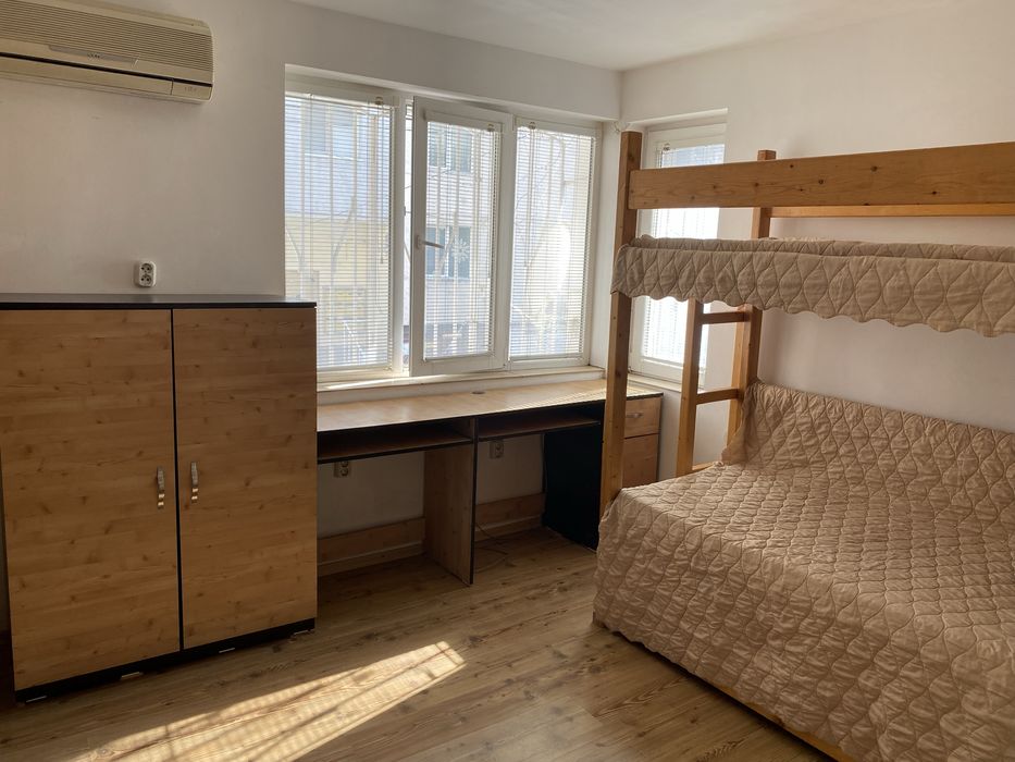 Дава се под наем Тристаен апартамент в Варна, Бриз - 68 кв.м за 484.5 € - Снимка #2