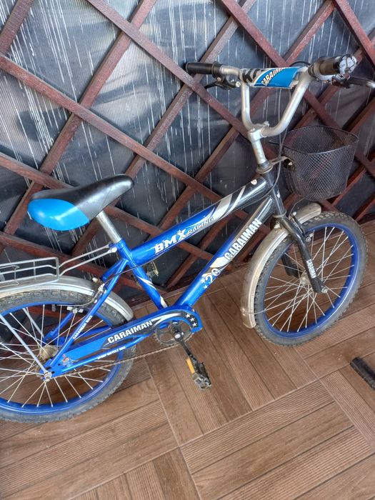 Vând bicicletă copii