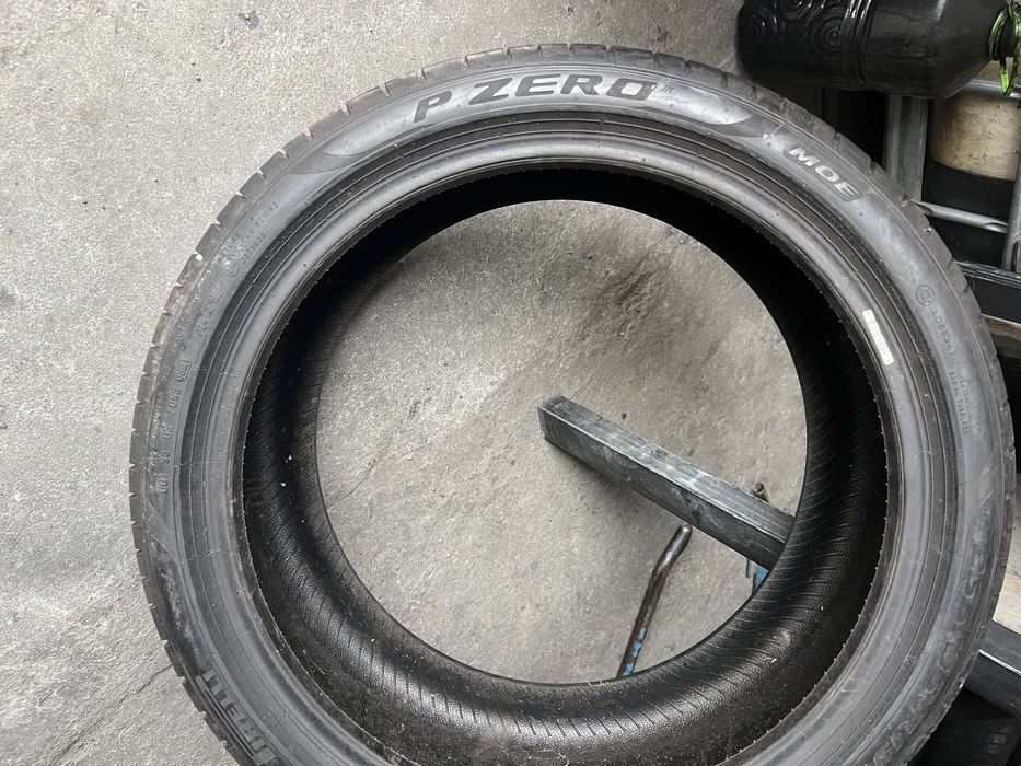 1 anvelopa de vara 255/35/19 Pirelli Runflat!