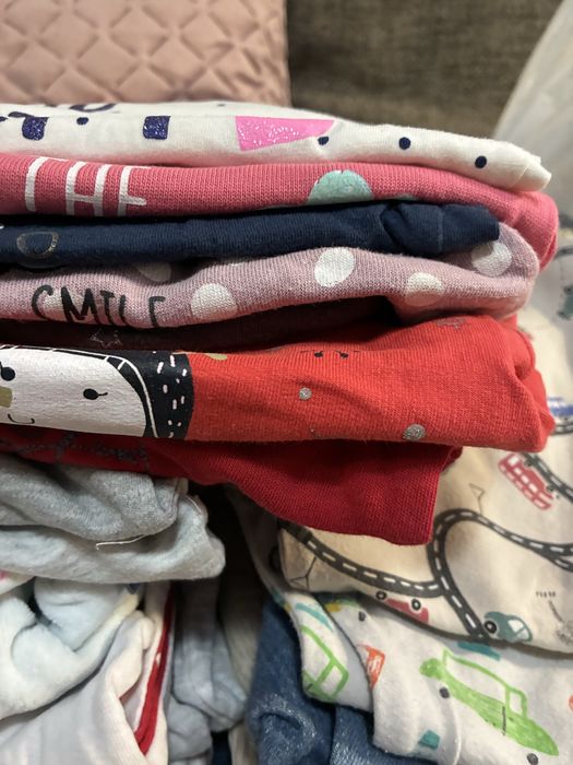 Hainute copii fiarte bine pastrate