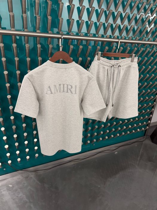 Памучни летни комплекти (Essentials, AMIRI, Canada Goose)