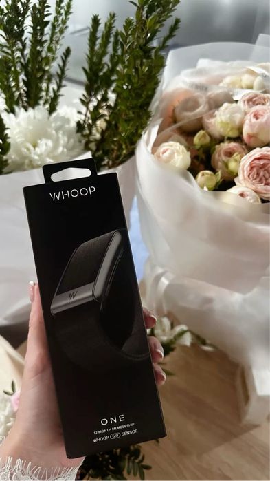 Whoop умный браслет