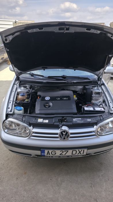 Vând golf 4 brek 1.6 16v 105cp 2002 proprietar fiscal pe loc