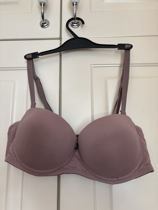 Сутиени H&M, Tezenis, Hunkemollee