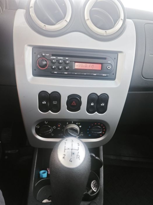 Dacia Logan 1.6 model LAUREATE