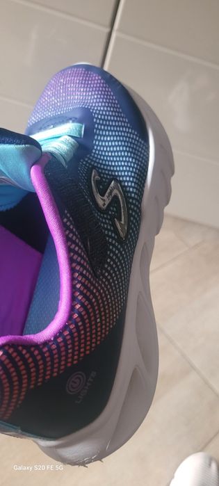 Adidaşi Skechers S-Light mărimea 35