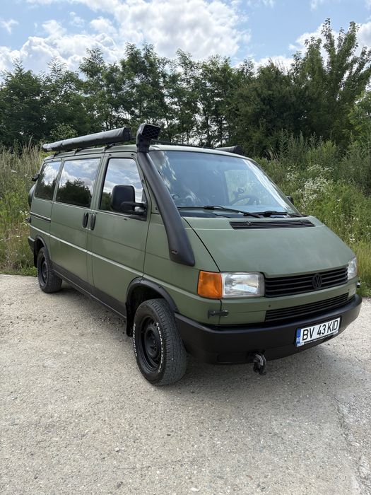 VOLKSWAGEN Caravelle