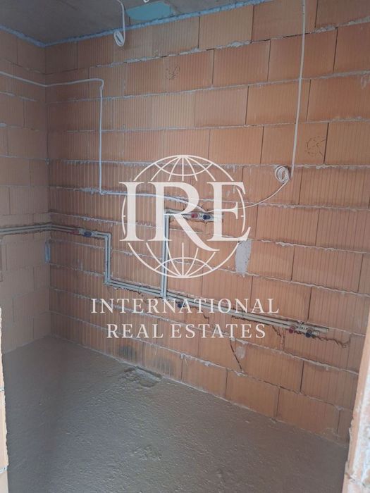 Продава се Тристаен апартамент в Варна, Възраждане 1 - 111 кв.м за 776 €/кв.м - Снимка #4