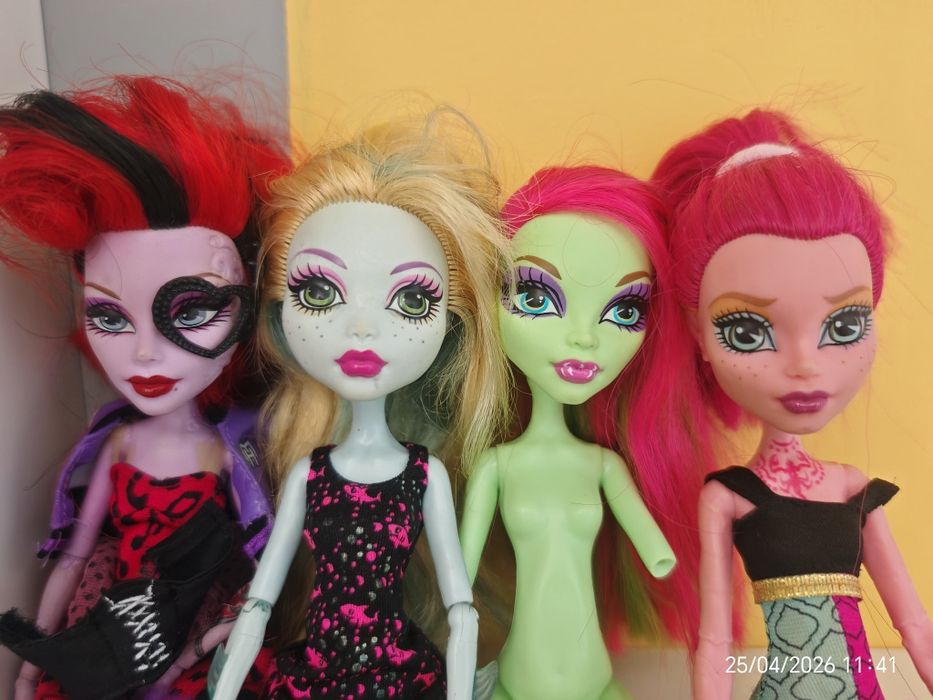 Продам кукол монстр хай