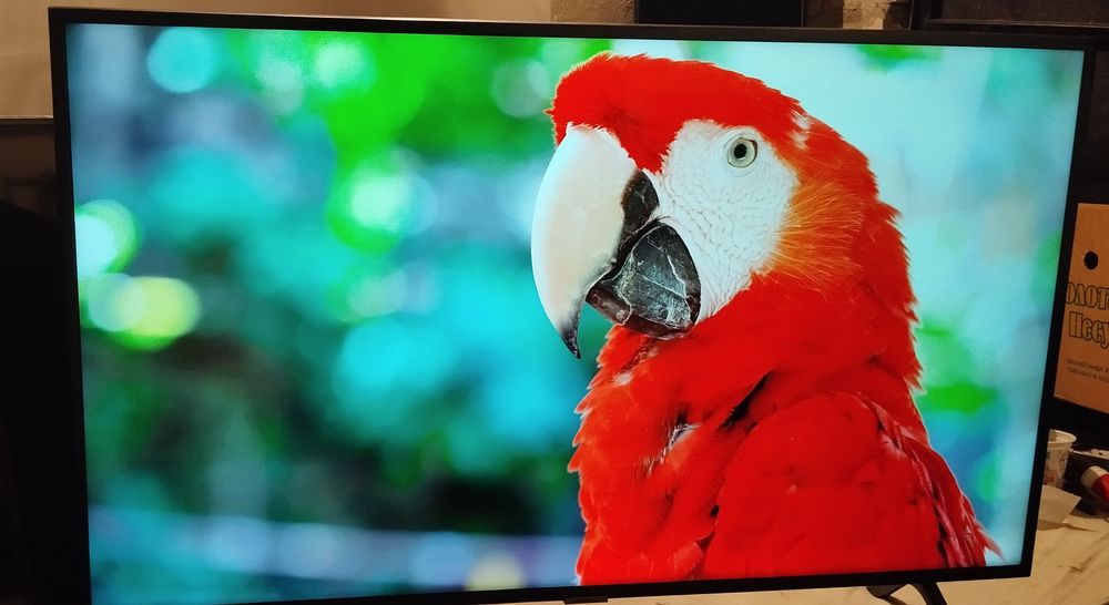 Продам Smart TV UE43NU7100