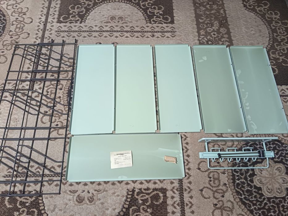 Продаю книжную полку