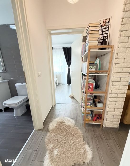 Apartament 3 camere, parter, balcon