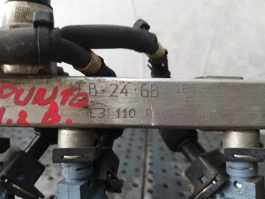 Rampa cu injectoare gaz 1.2 b fiat punto 188 110r006029