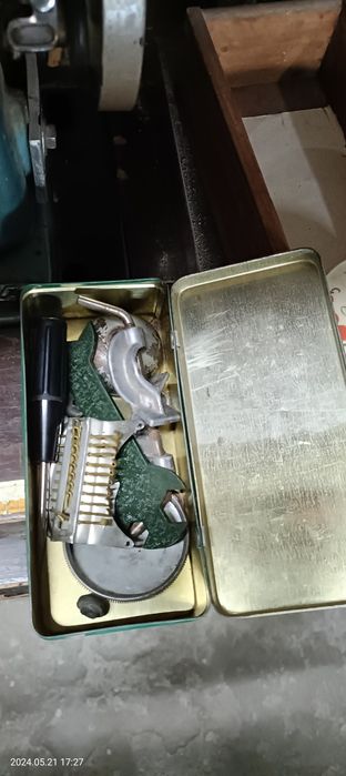 Швейная машинка антиквариат продам