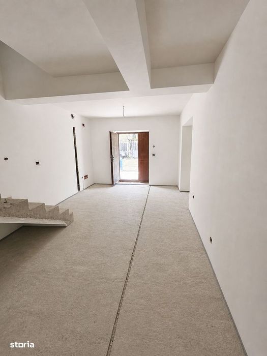 Casă mare Vișani 230 mp | 3 dormitoare + living 60 mp | teren 610 mp