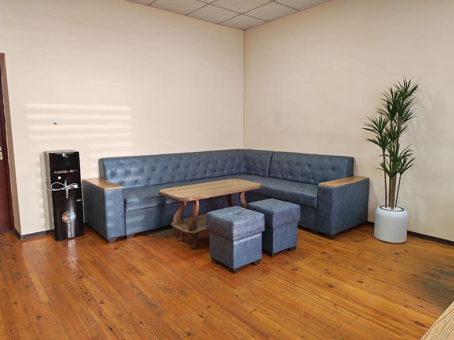 Второй офис в аренду 30 м², Саракулька С мебелью Кремовый