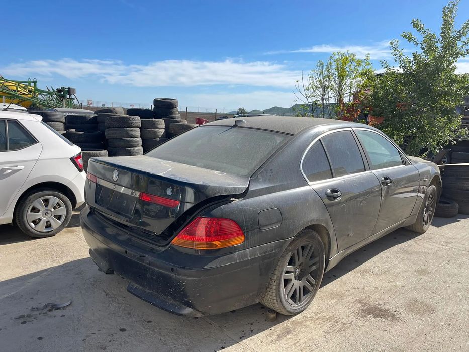 Dezmembrari BMW Seria 7 E65 / 4.4i / Benzina