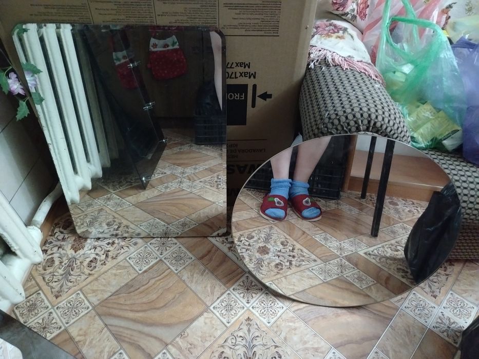 Продам на выбор 5 зеркало