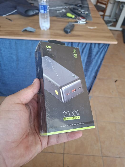 Power bank sotiladi srochno