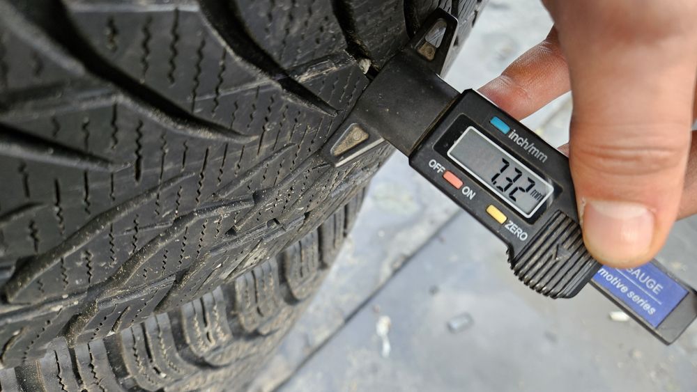 Гуми 215 55 18 нокиан дот 19