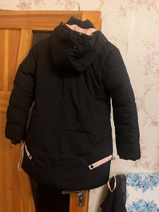 Куртка женская зимняя Халафайдр, Китай фабричная, размер М, б/у