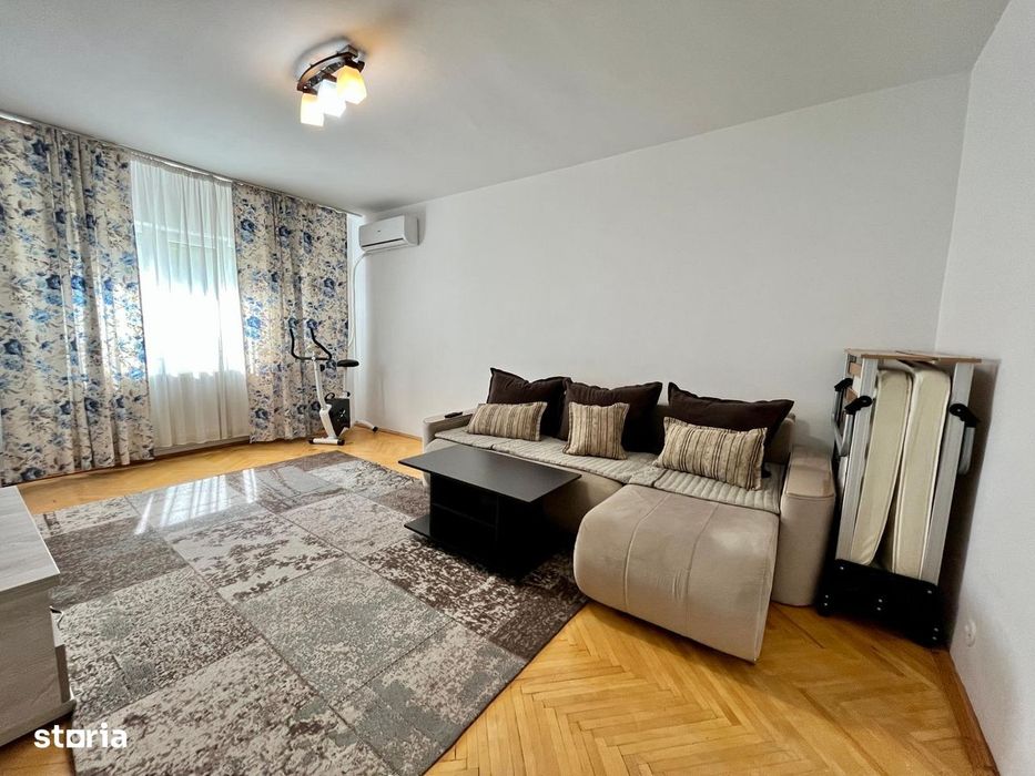 Apartament de inchiriat, 2 camere, decomandat, 50 mp, Nicolina