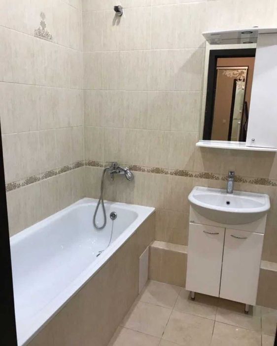 Дава се под наем Двустаен апартамент в София, Люлин 5 - 67 кв.м за 375 € - Снимка #1