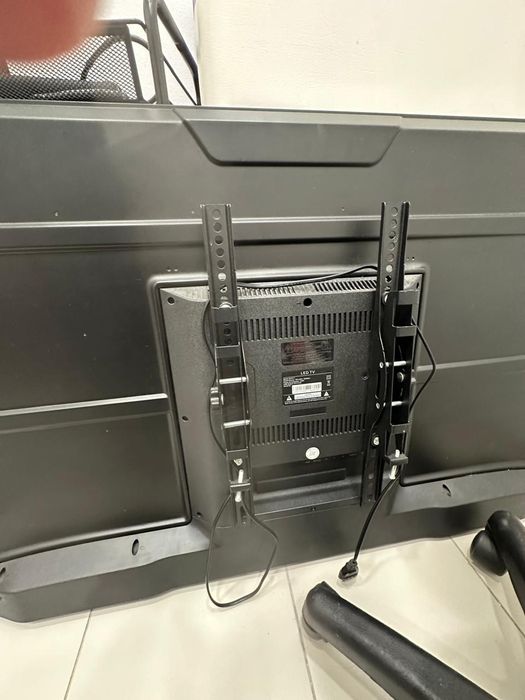 Продам смарт-телевизор, LED