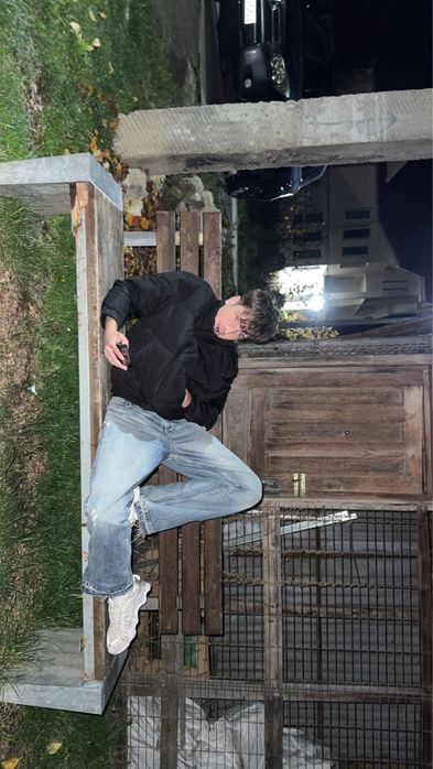Il vand pe Davide