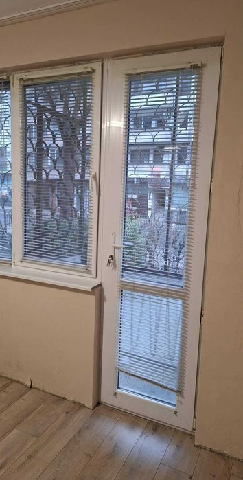 PVC дограма, вратопрозорец