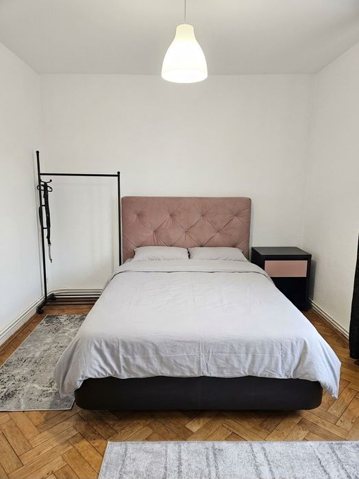 Vând apartament 3 camere