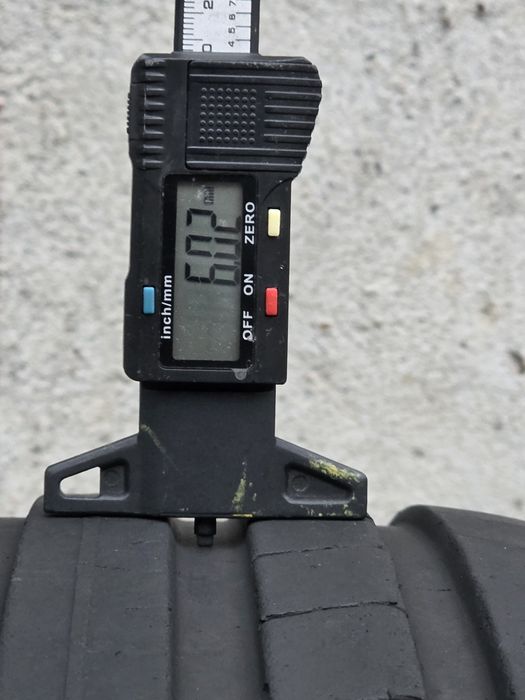 Vând patru anvelope de  vara pirelli  255 40 21  dot 1923